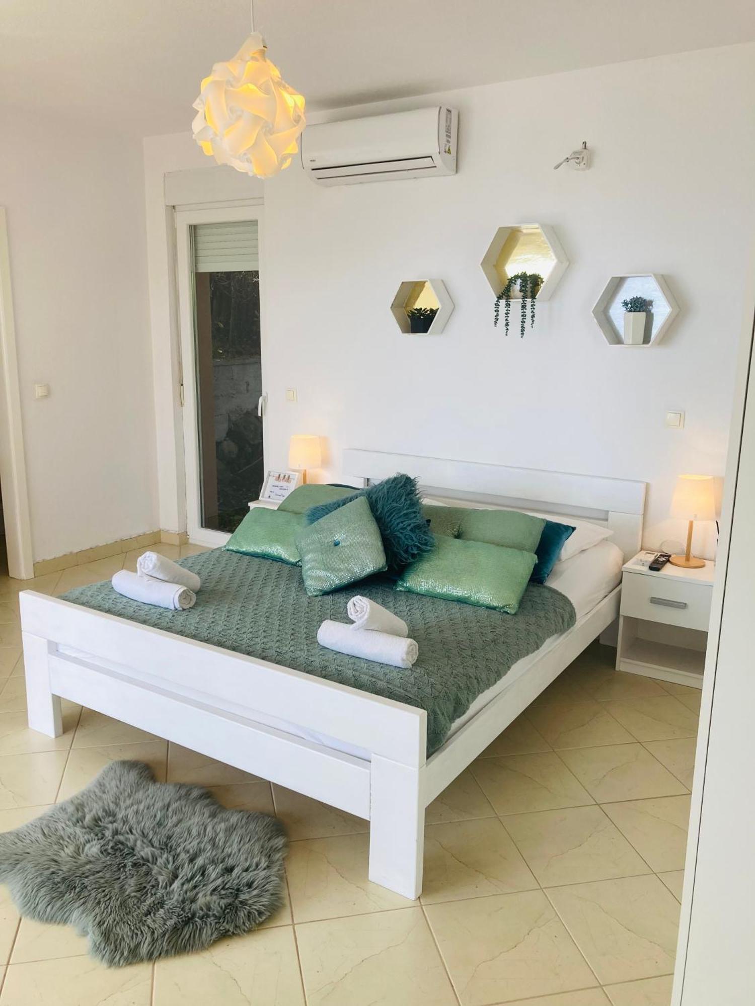 Apartments Jurakovic Živogošće Buitenkant foto
