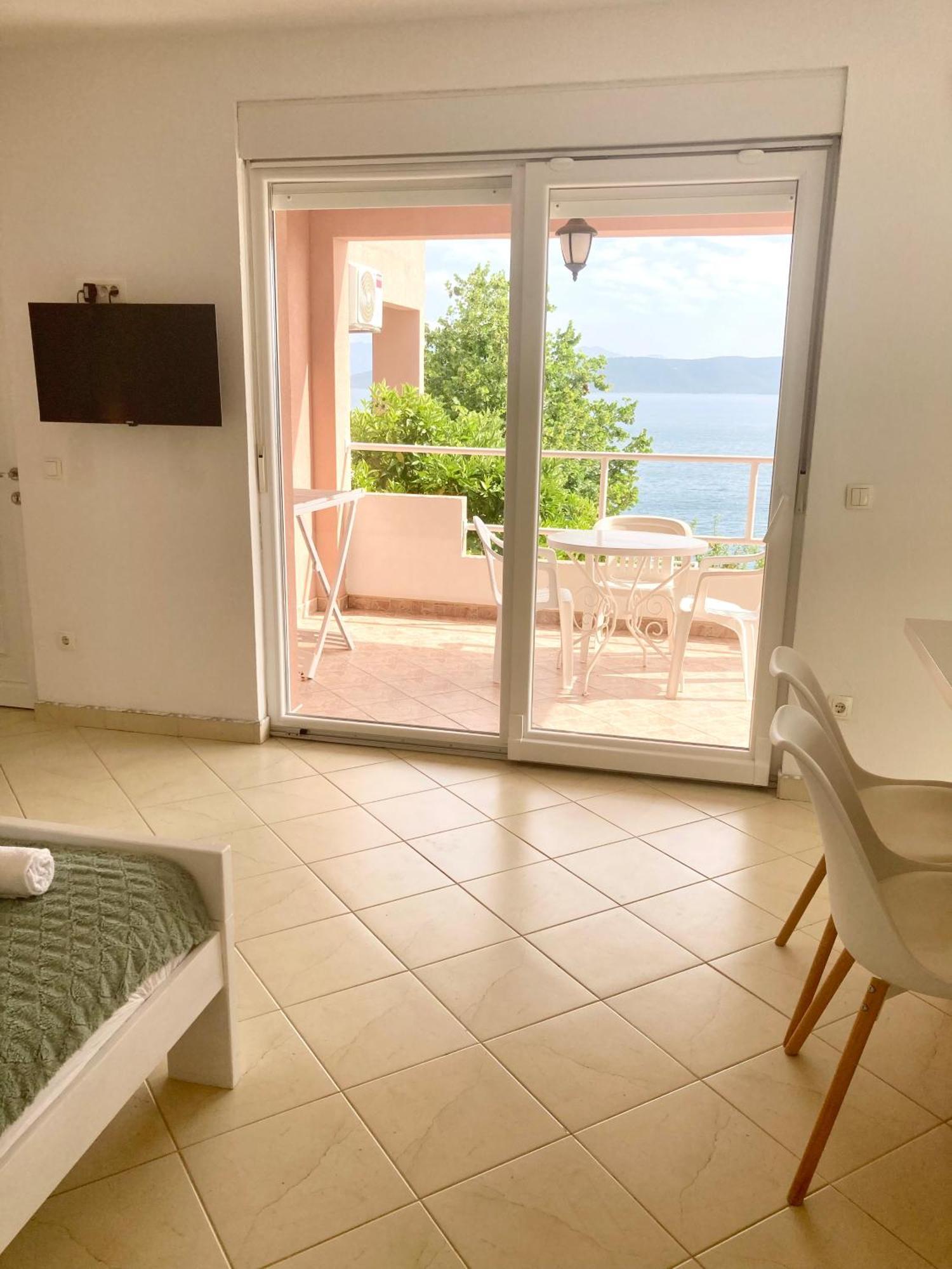 Apartments Jurakovic Živogošće Buitenkant foto