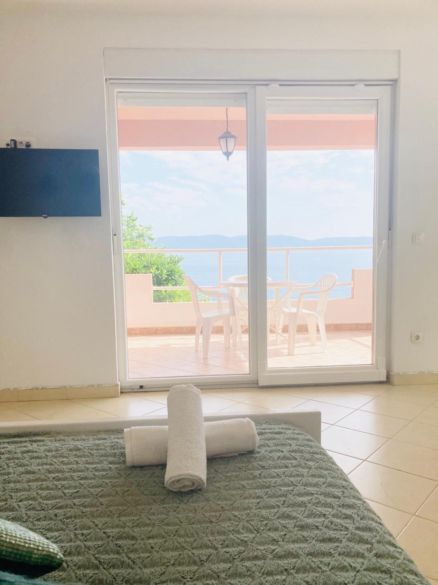 Apartments Jurakovic Živogošće Buitenkant foto