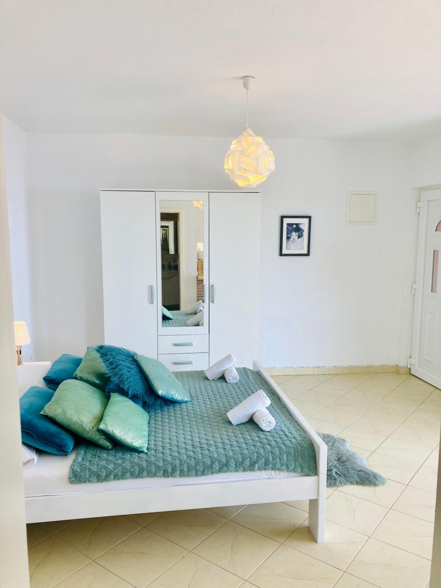 Apartments Jurakovic Živogošće Buitenkant foto