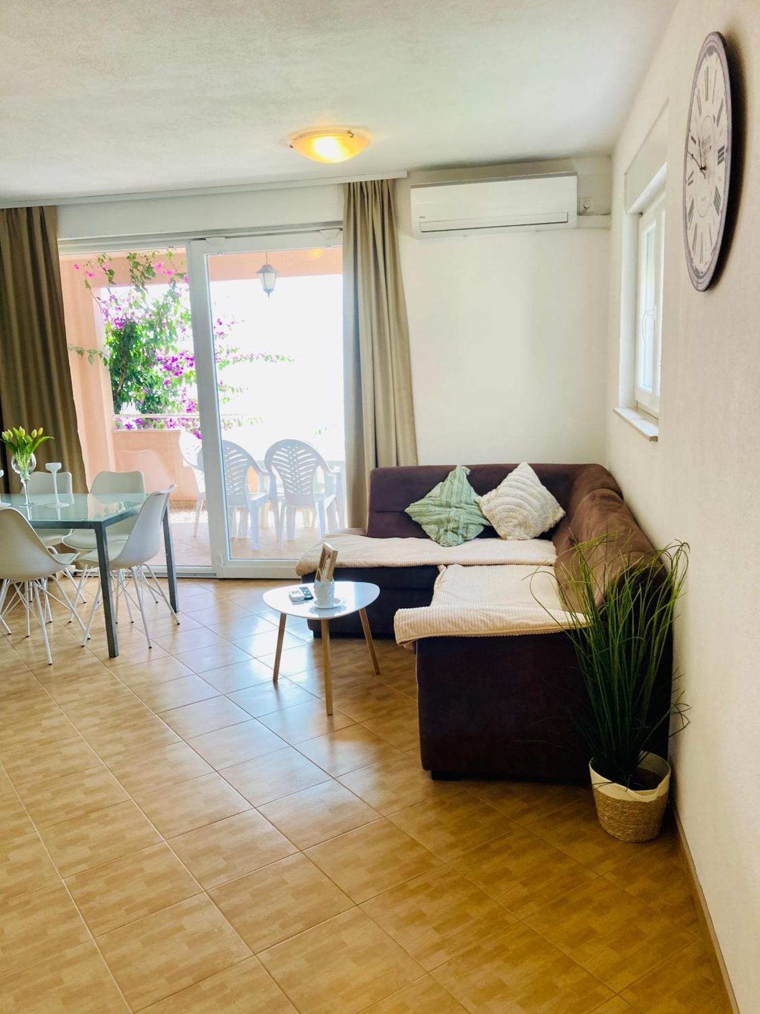 Apartments Jurakovic Živogošće Buitenkant foto