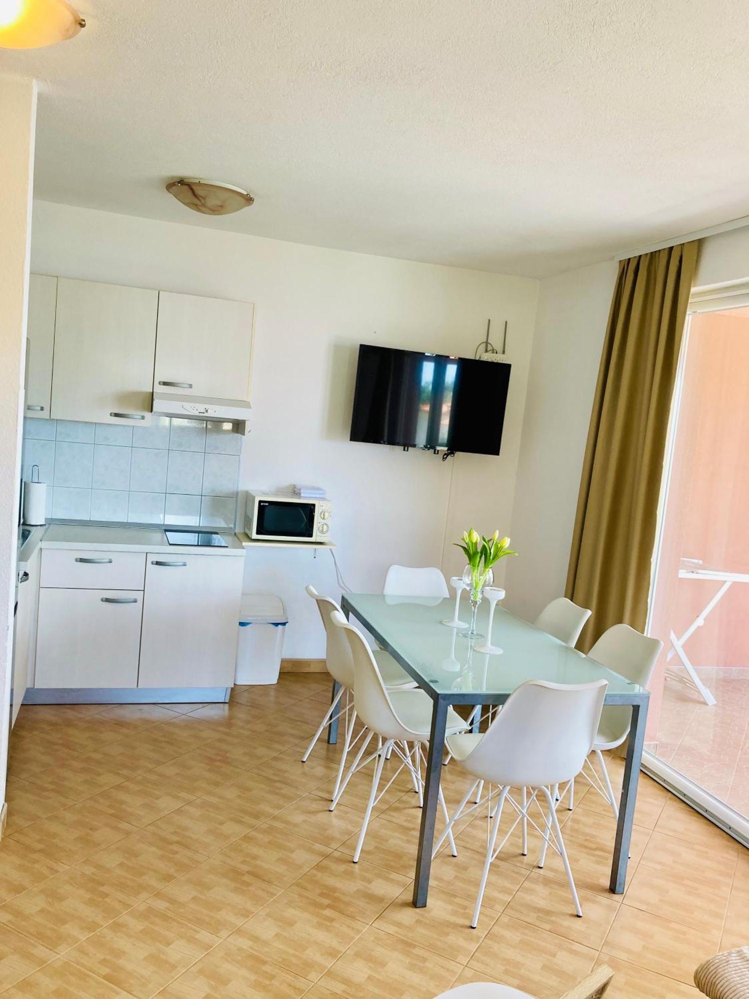 Apartments Jurakovic Živogošće Buitenkant foto